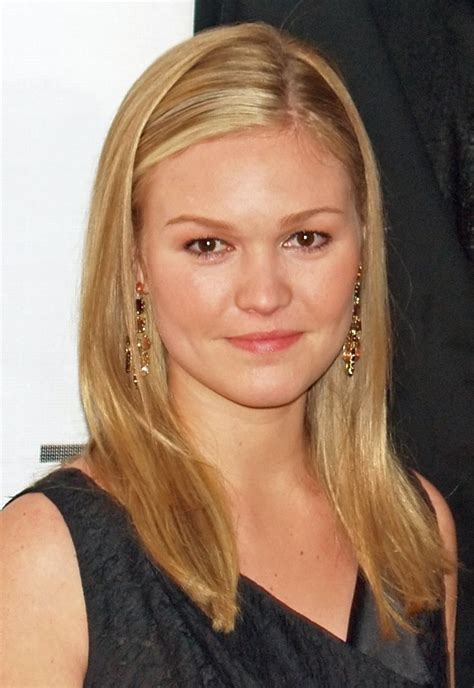 Julia Stiles Photos and Images